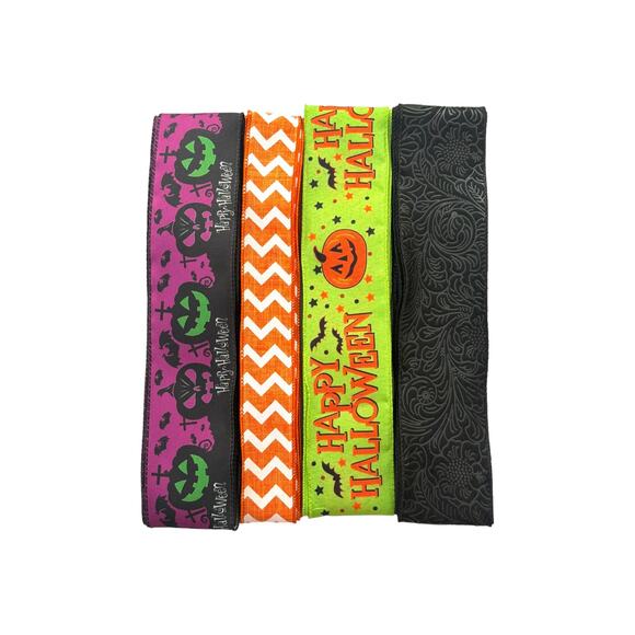 Trick or Treat Halloween Wreath Kit with Pumpkin Sign and Festive Ribbons - Picture 3 of 5